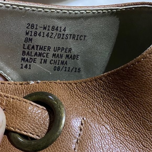 White Mountain - Women's tan heel, like new - size - Picture 3 of 3